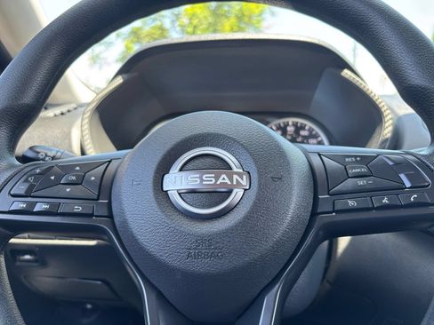 Used 2025 Nissan Sentra S FWD image 28