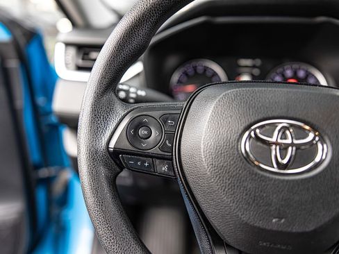 Used 2019 Toyota RAV4 LE w/ All Weather Liner Package AWD/4WD image 23