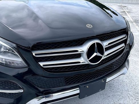 Used 2018 Mercedes-Benz GLE 350 4MATIC image 30