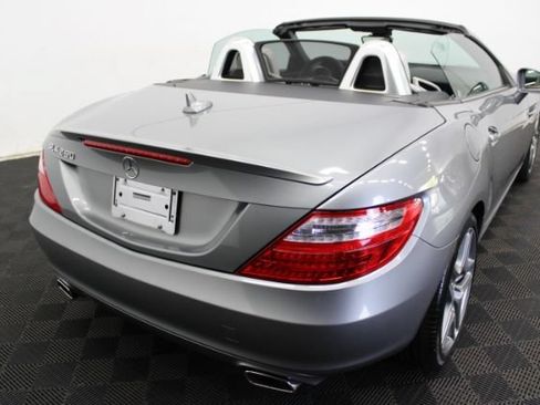 Used 2014 Mercedes-Benz SLK 250 image 10