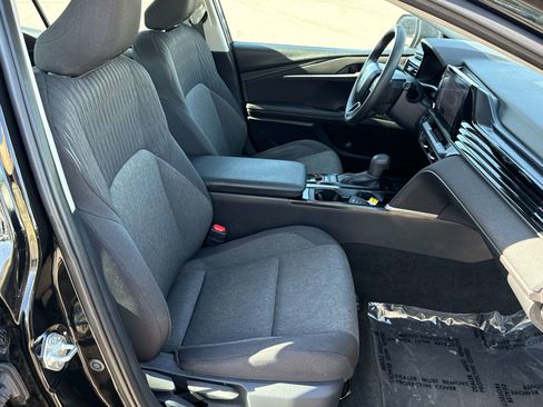 Used 2025 Toyota Camry LE FWD image 17