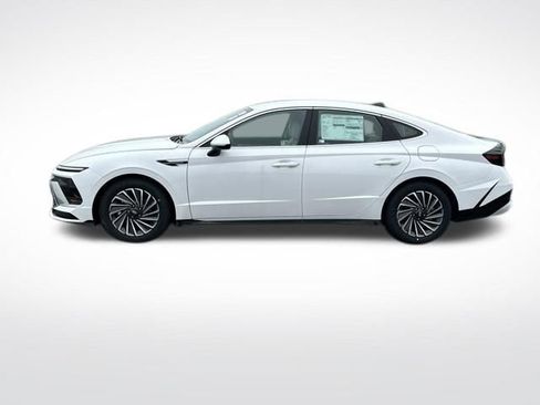 New 2025 Hyundai Sonata SEL image 2