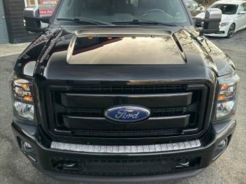 Used 2016 Ford F250 Lariat w/ Chrome Package image 9