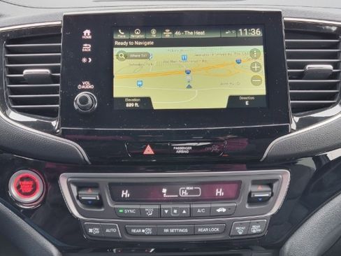 Used 2023 Honda Passport Elite image 12