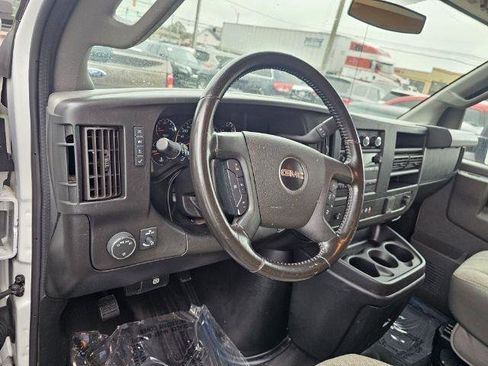Used 2022 GMC Savana 4500 4500 Van 177 w/ Power Convenience Package RWD image 9