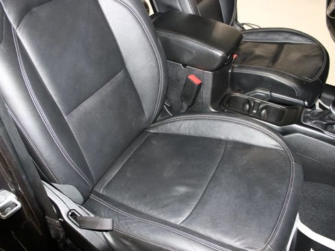 Used 2018 Jeep Wrangler Unlimited Sport S AWD/4WD image 14