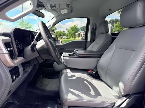 Used 2024 Ford F350 XL AWD/4WD image 3