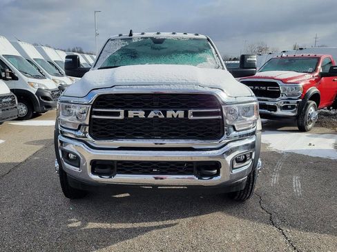 New 2024 RAM 4500 Tradesman image 2