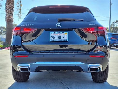 Used 2025 Mercedes-Benz GLA 250 4MATIC image 21