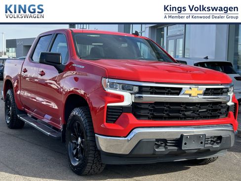 Used 2022 Chevrolet Silverado 1500 LT image 1