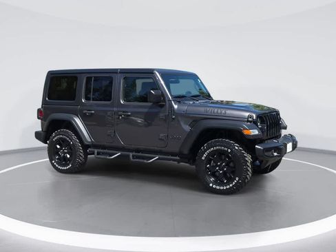 Used 2023 Jeep Wrangler Unlimited Sport AWD/4WD image 2
