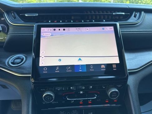 Used 2021 Jeep Grand Cherokee L Overland image 17