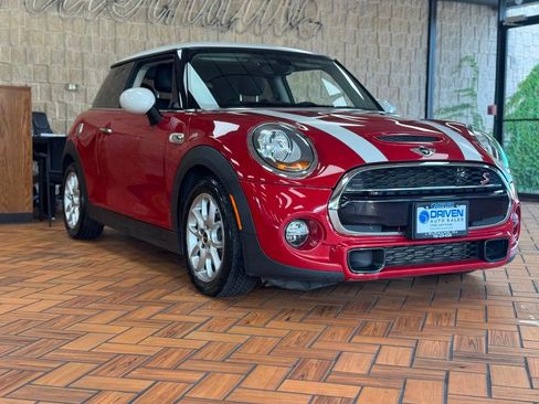Used 2017 MINI Cooper S image 4