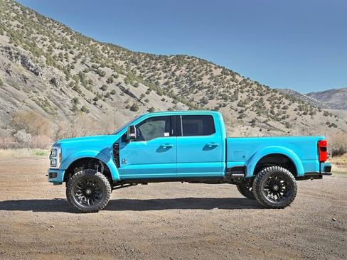 New 2026 Ford F250 Lariat w/ Black Appearance Package AWD/4WD image 39