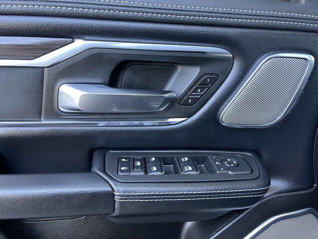 New 2026 RAM 1500 Laramie w/ Night Edition AWD/4WD image 17