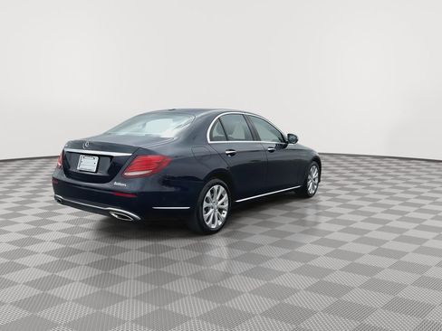 Used 2017 Mercedes-Benz E 300 image 8
