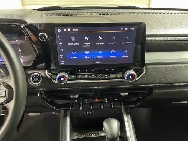 Used 2023 Chevrolet Colorado LT w/ LT Convenience Package III AWD/4WD image 16