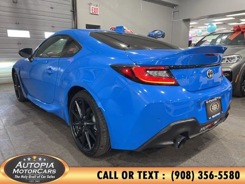 Used 2024 Toyota GR86 Premium image 31