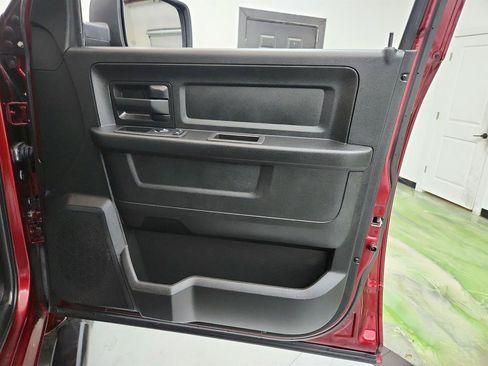 Used 2018 RAM 1500 Express w/ Express Value Package RWD image 26