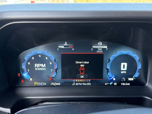 New 2025 Ford Bronco Badlands image 25