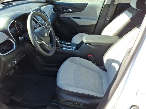 Used 2022 Chevrolet Equinox LT image 10