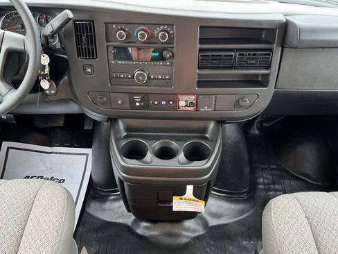 Used 2025 GMC Savana 3500 w/ Power Convenience Package RWD image 15