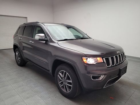 Used 2020 Jeep Grand Cherokee Limited w/ Luxury Group II RWD image 13