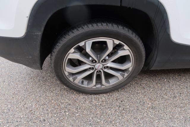 Used 2019 GMC Terrain SLT w/ Preferred Package FWD image 16