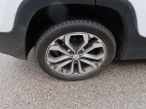 Used 2019 GMC Terrain SLT w/ Preferred Package image 16