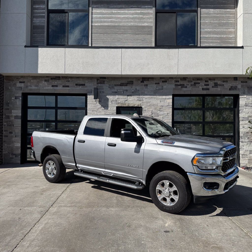 Used 2024 RAM 2500 Big Horn w/ Level 2 Equipment Group AWD/4WD image 1