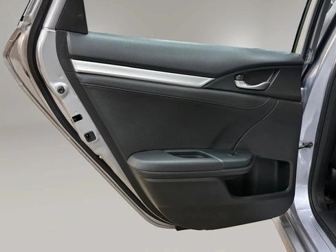 Used 2016 Honda Civic Touring image 28