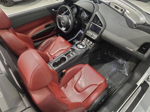 Used 2015 Audi R8 V8 image 43