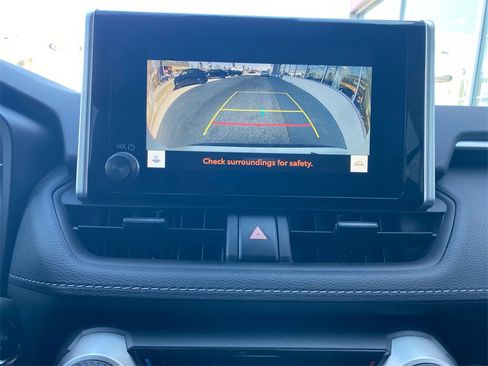 Used 2025 Toyota RAV4 XLE image 21