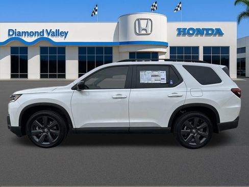 New 2026 Honda Pilot Sport image 5
