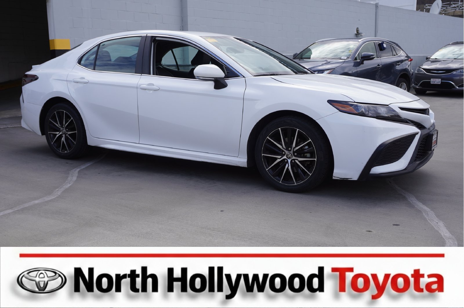 Certified 2024 Toyota Camry SE FWD image 1