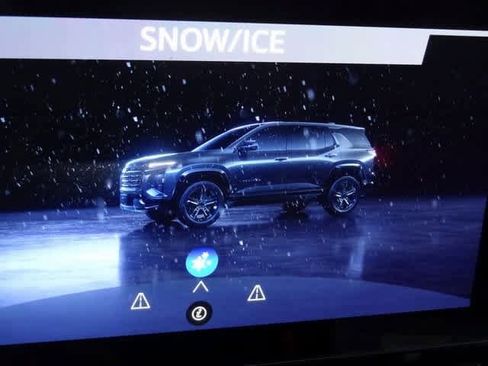 Used 2025 Chevrolet Equinox RS w/ Safety and Technology Package image 28