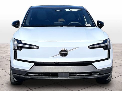 New 2026 Volvo EX30 Ultra w/ Climate Package image 5