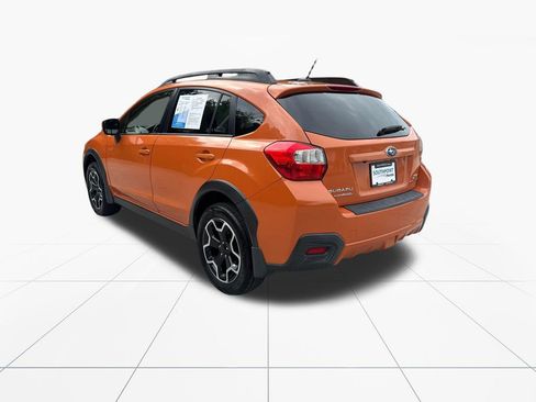 Used 2014 Subaru Crosstrek 2.0i Premium AWD/4WD image 6