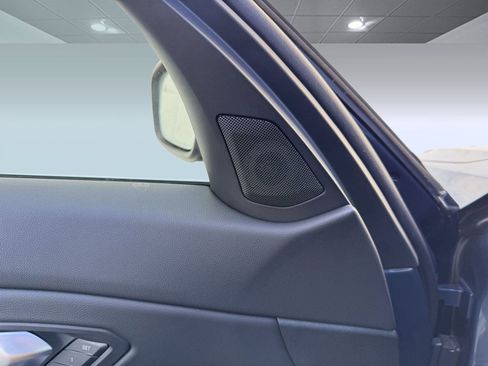 Used 2025 BMW 330i 330i w/ Convenience Package image 24