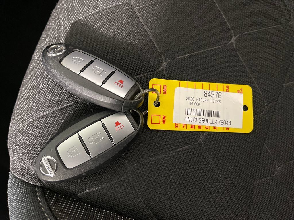 Used 2020 Nissan Kicks S FWD image 24