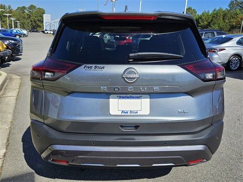 Used 2023 Nissan Rogue SL w/ SL Premium Package image 12