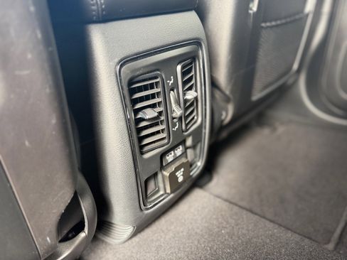 Used 2020 Jeep Grand Cherokee Limited w/ Premium Lighting Group image 23