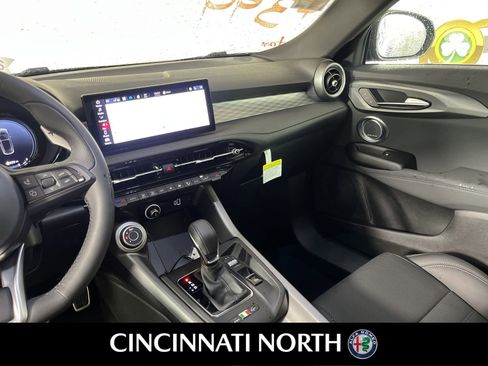 New 2024 Alfa Romeo Tonale Ti image 27