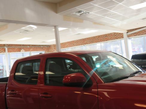 Used 2023 Toyota Tacoma SR5 image 59