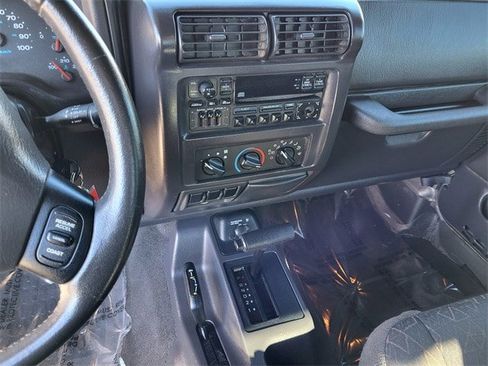 Used 2002 Jeep Wrangler Sport image 14