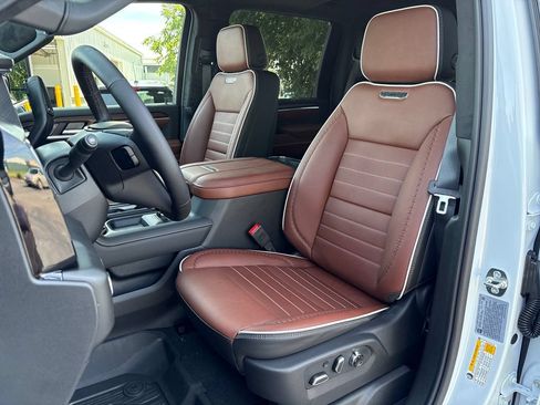 New 2026 GMC Sierra 2500 Denali Ultimate AWD/4WD image 16