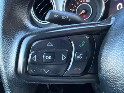 Used 2022 Jeep Wrangler Sport AWD/4WD image 12