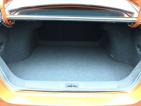 Used 2024 Nissan Sentra SR w/ SR Premium Package image 24