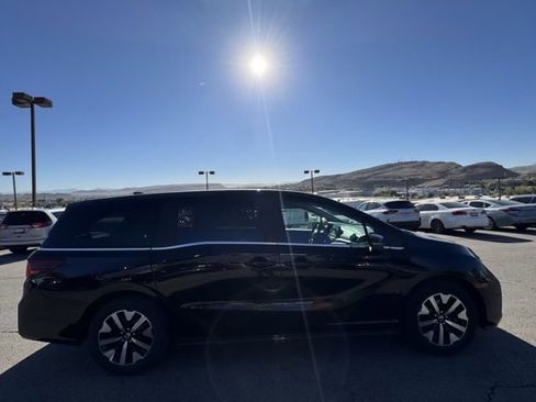 Used 2025 Honda Odyssey EX-L image 6