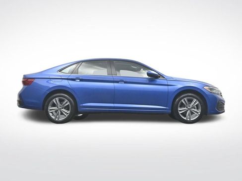 Used 2024 Volkswagen Jetta SE FWD image 42